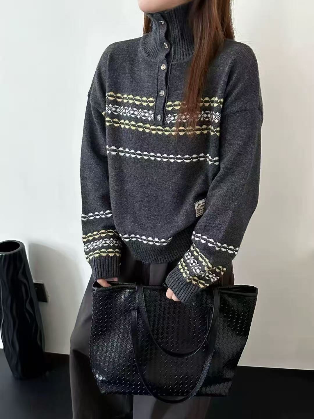 麦9666-3472 高领复古提花宽松毛衣条纹毛服针织衫