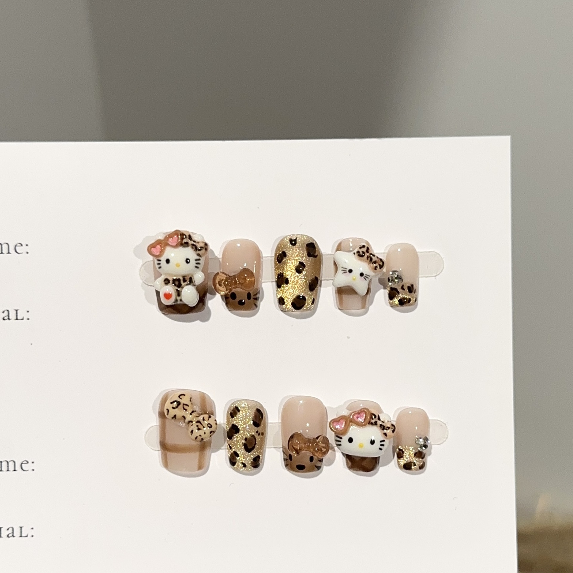 意境指绘 琥珀 KT 纯手工可爱豹纹猫眼短款美甲片卡通