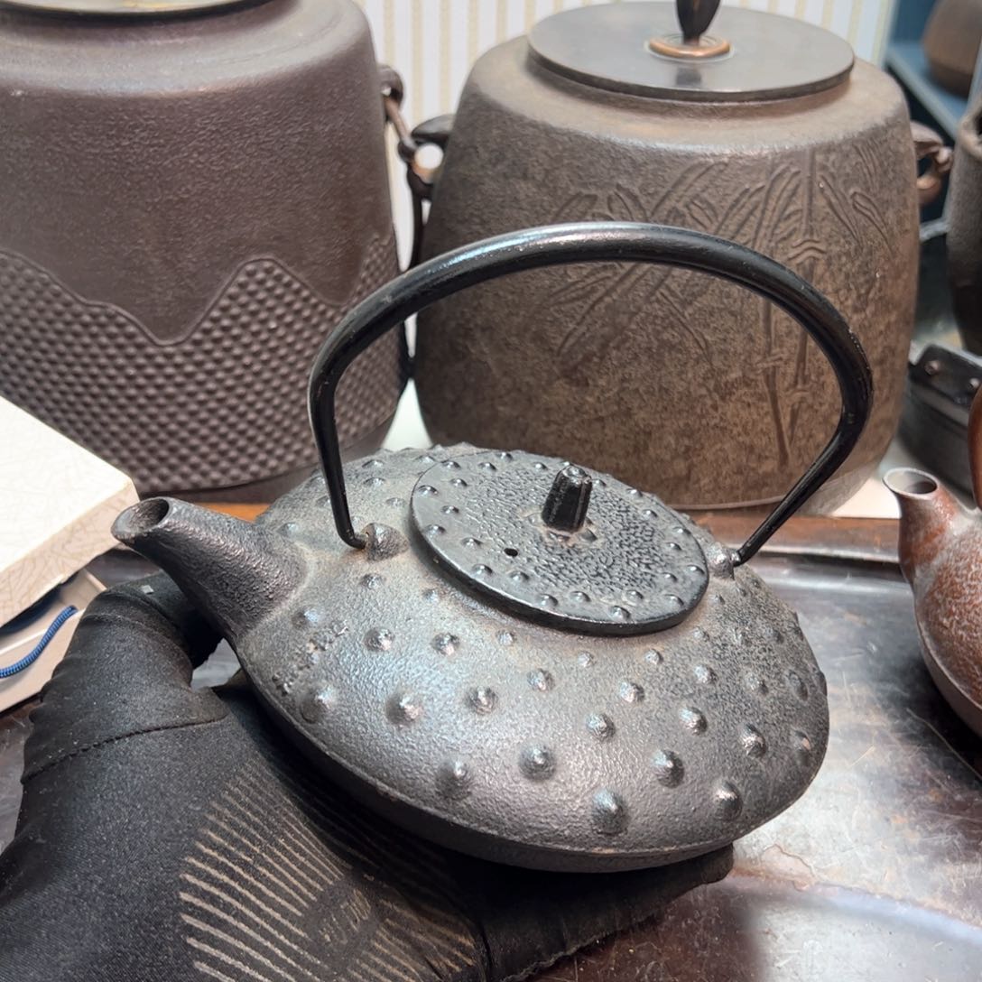 山***风南部特制铁壶有瑕疵有铁刺