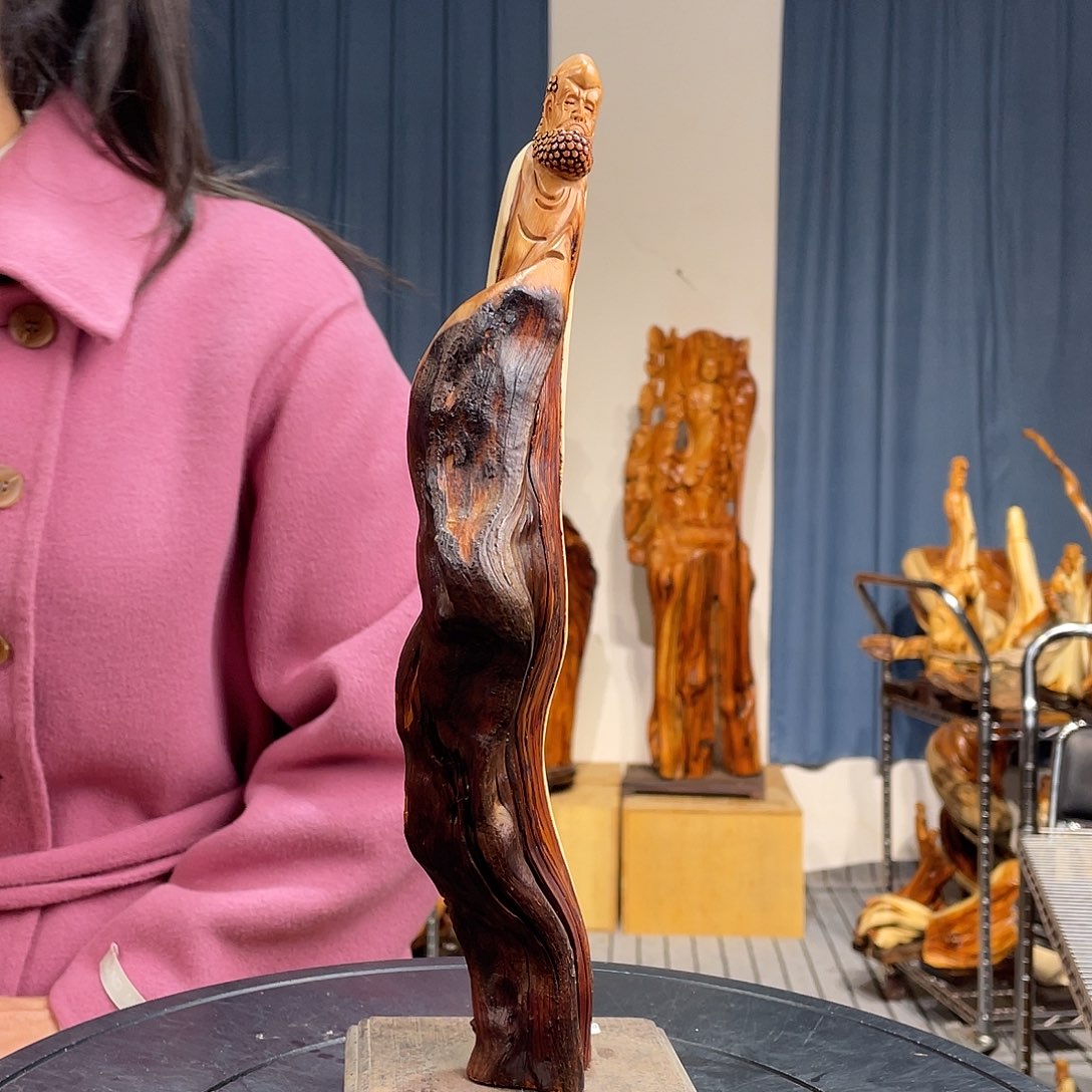 柏木（崖柏）随型艺术根雕