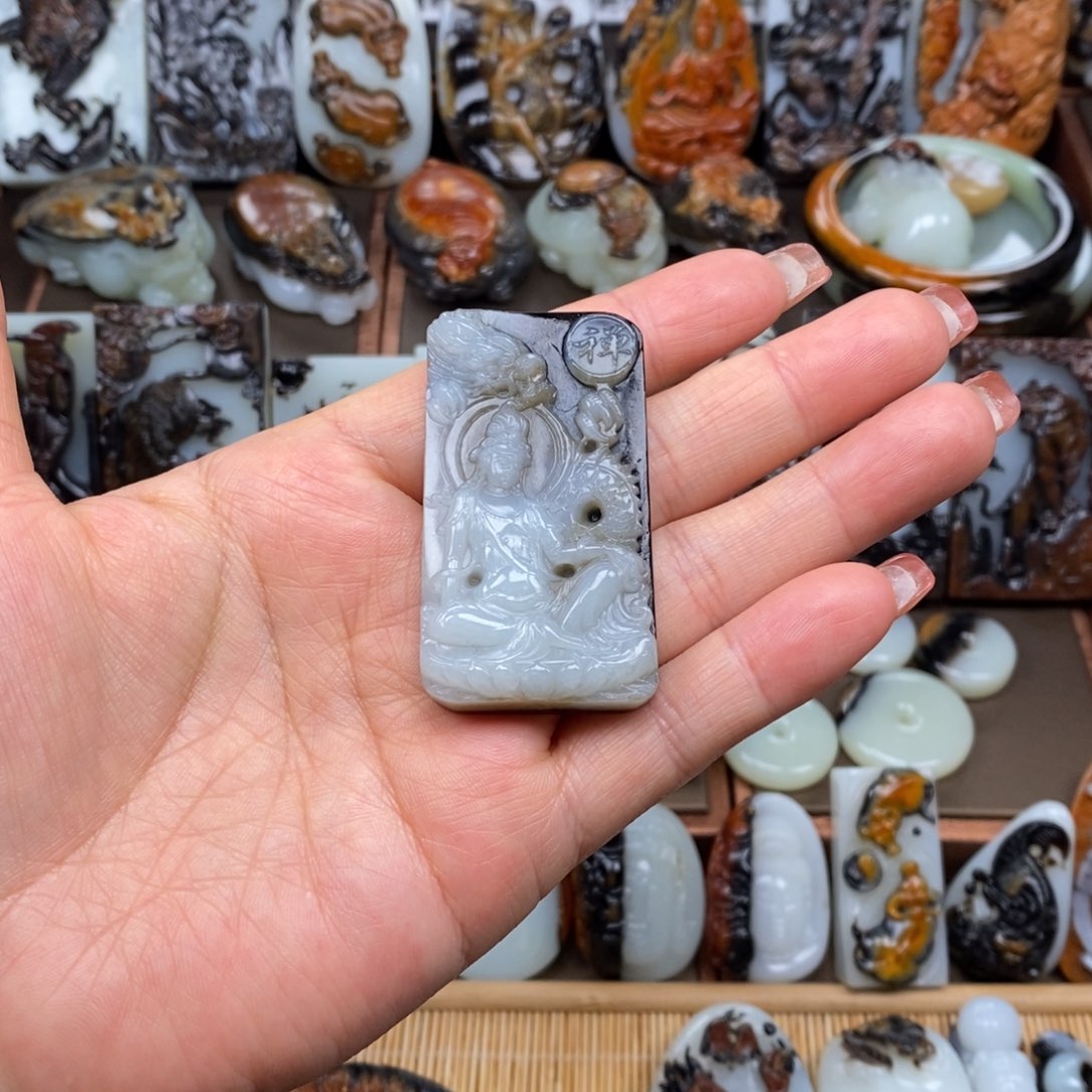 颈饰未镶嵌和田玉