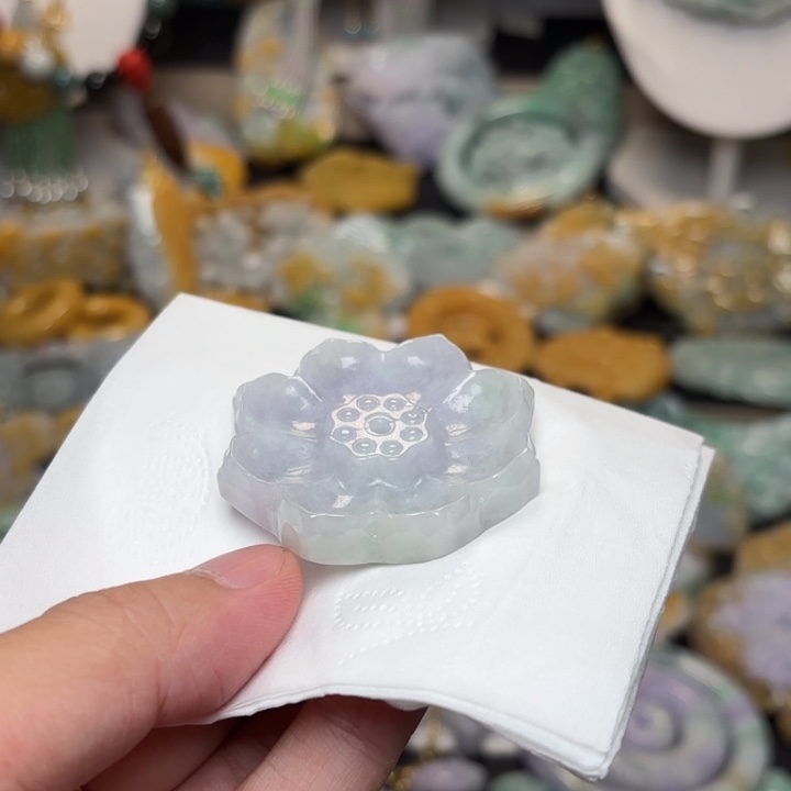 颈饰未镶嵌翡翠吊坠
