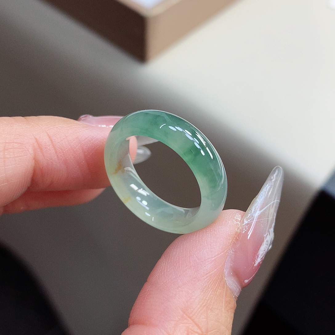 翡翠戒指未镶嵌17号