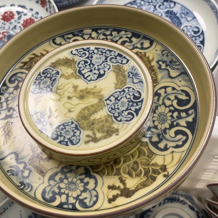 瓷片景德镇釉里金如意穿花龙盖置