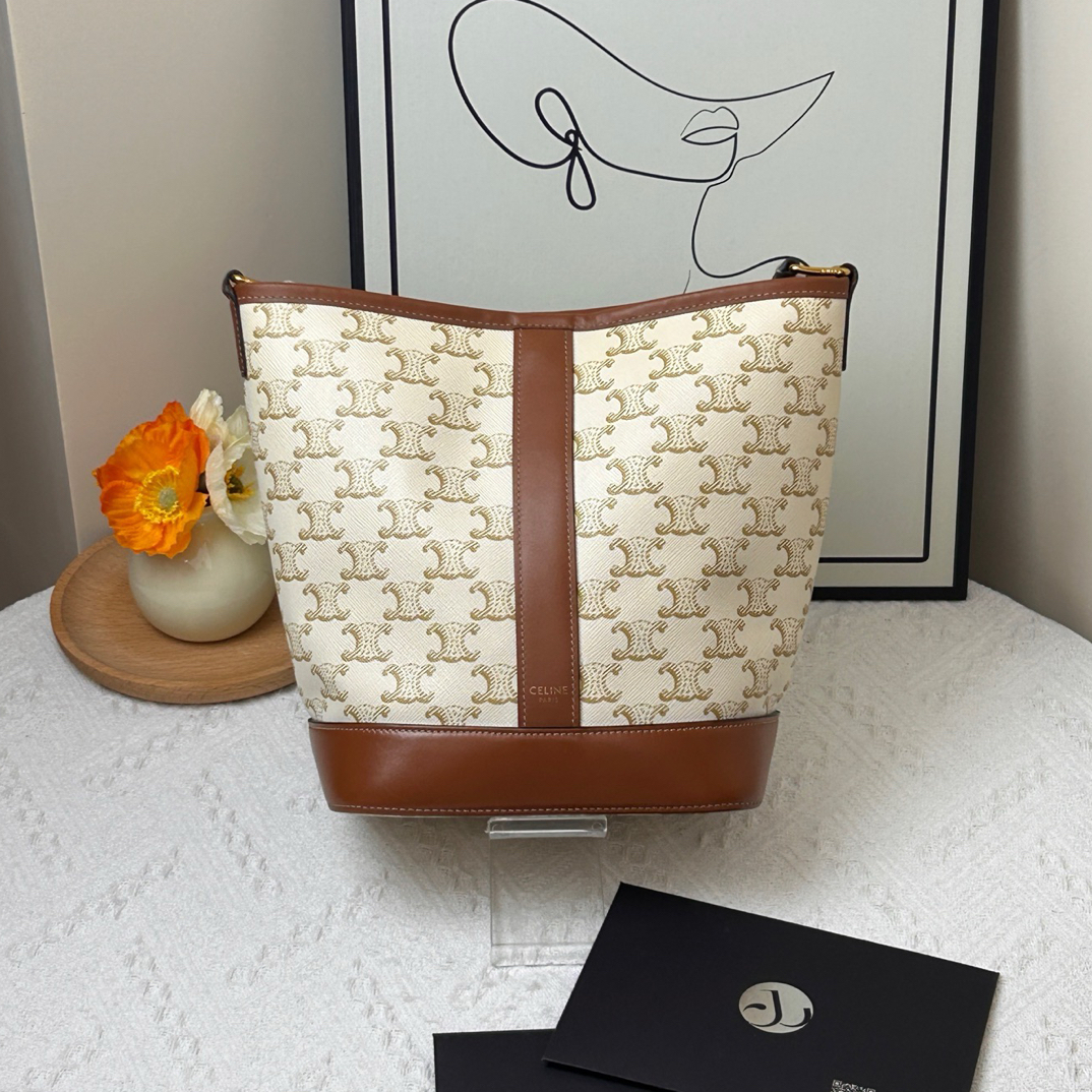 95新 Celine/思琳 水桶老花 22年/JW5296