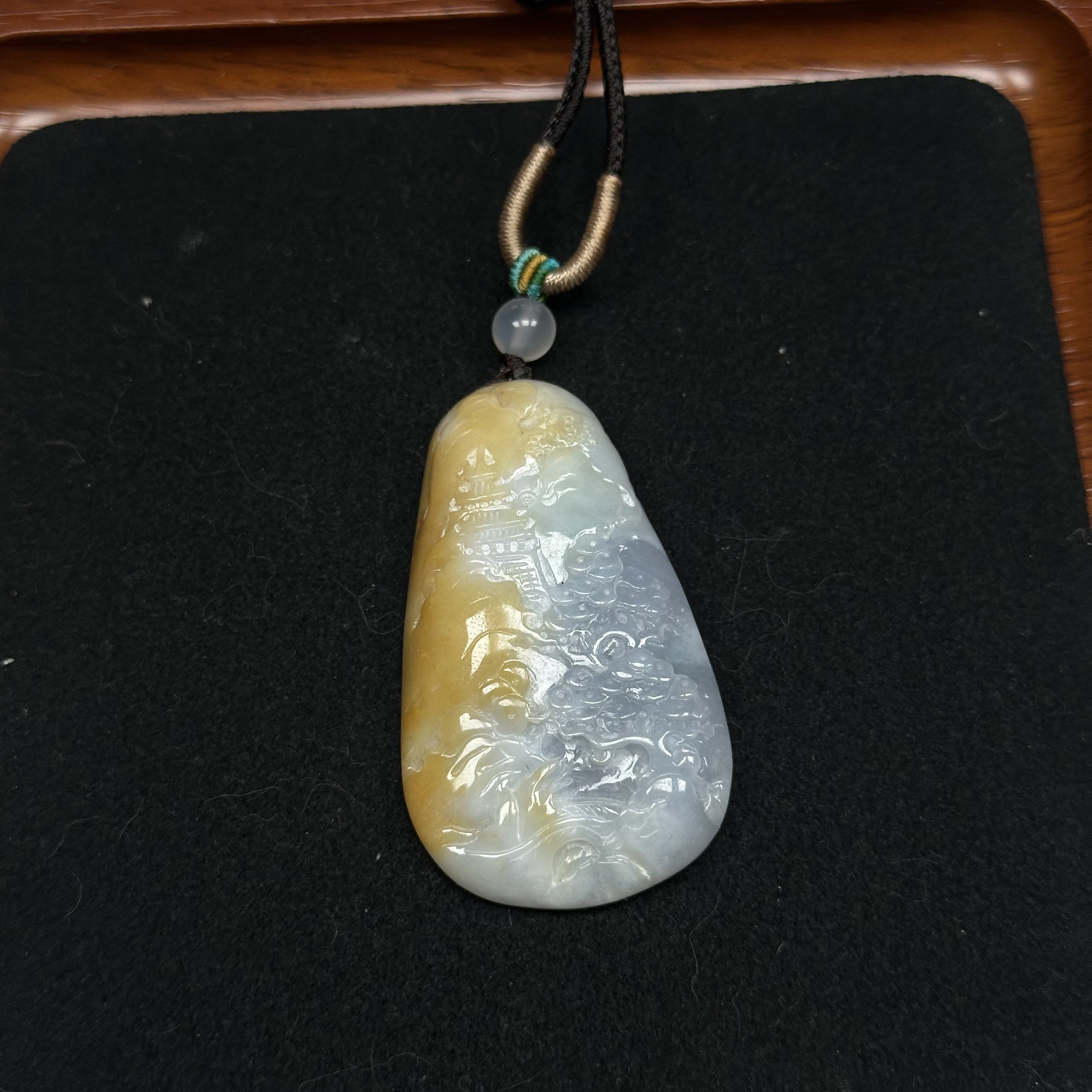 黄紫翡翠山水牌 项链