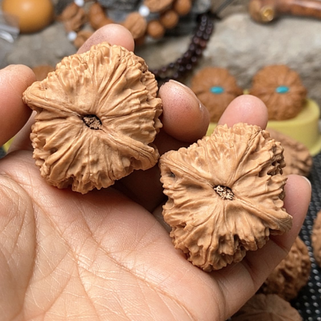 【闪购商品】文玩核桃把件卅*红狮子