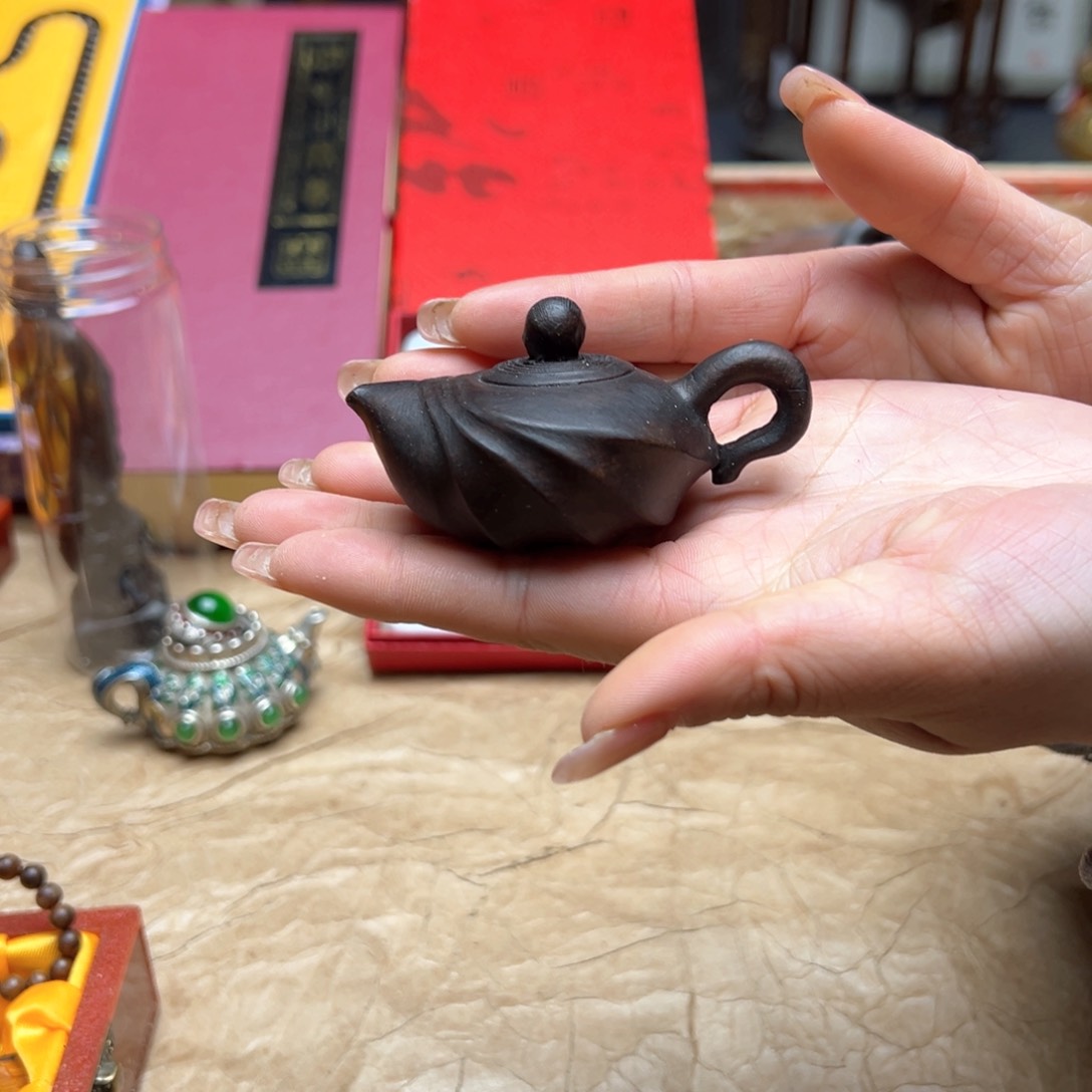 大叶紫檀（黑酸枝木类）