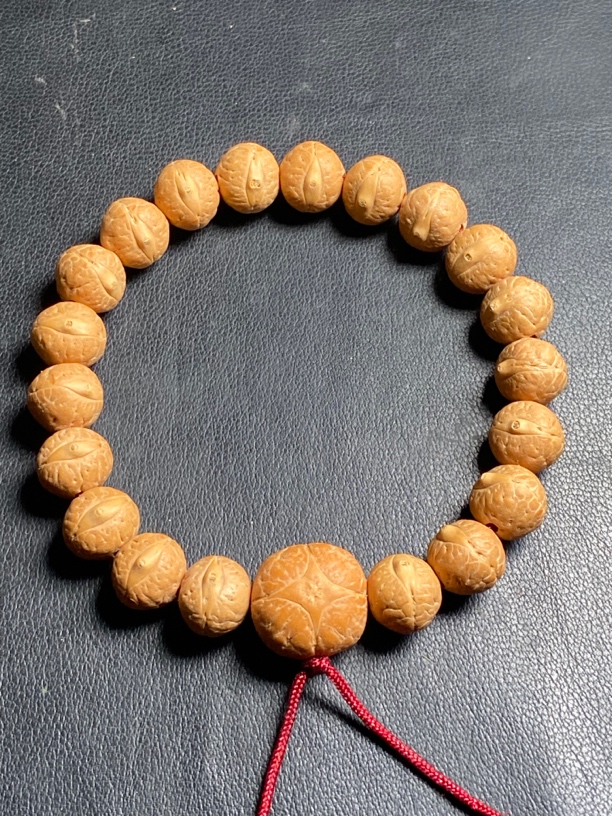 新籽凤眼实心籽，尺寸11.7