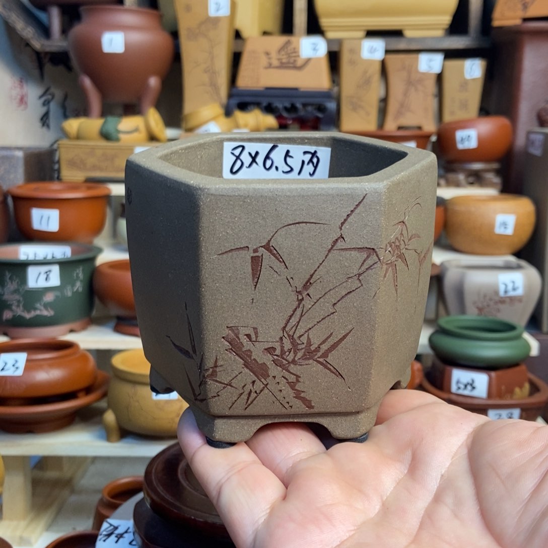 紫砂花盆苏兵，内口经尺寸8×6.5