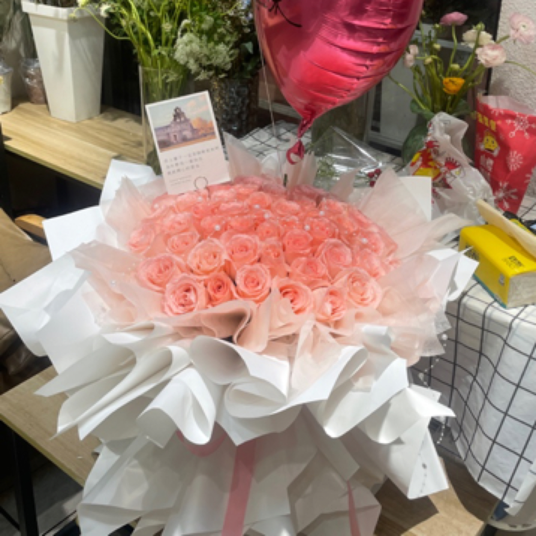 52支黛安娜玫瑰花束（生日、告白、纪念日）