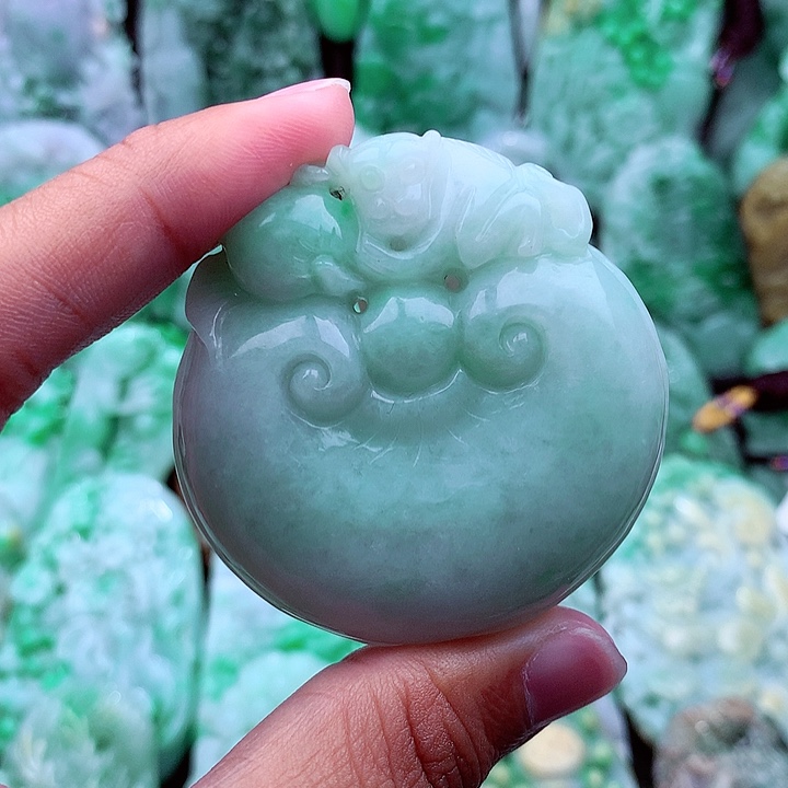 翡翠吊坠(不含链)未镶嵌