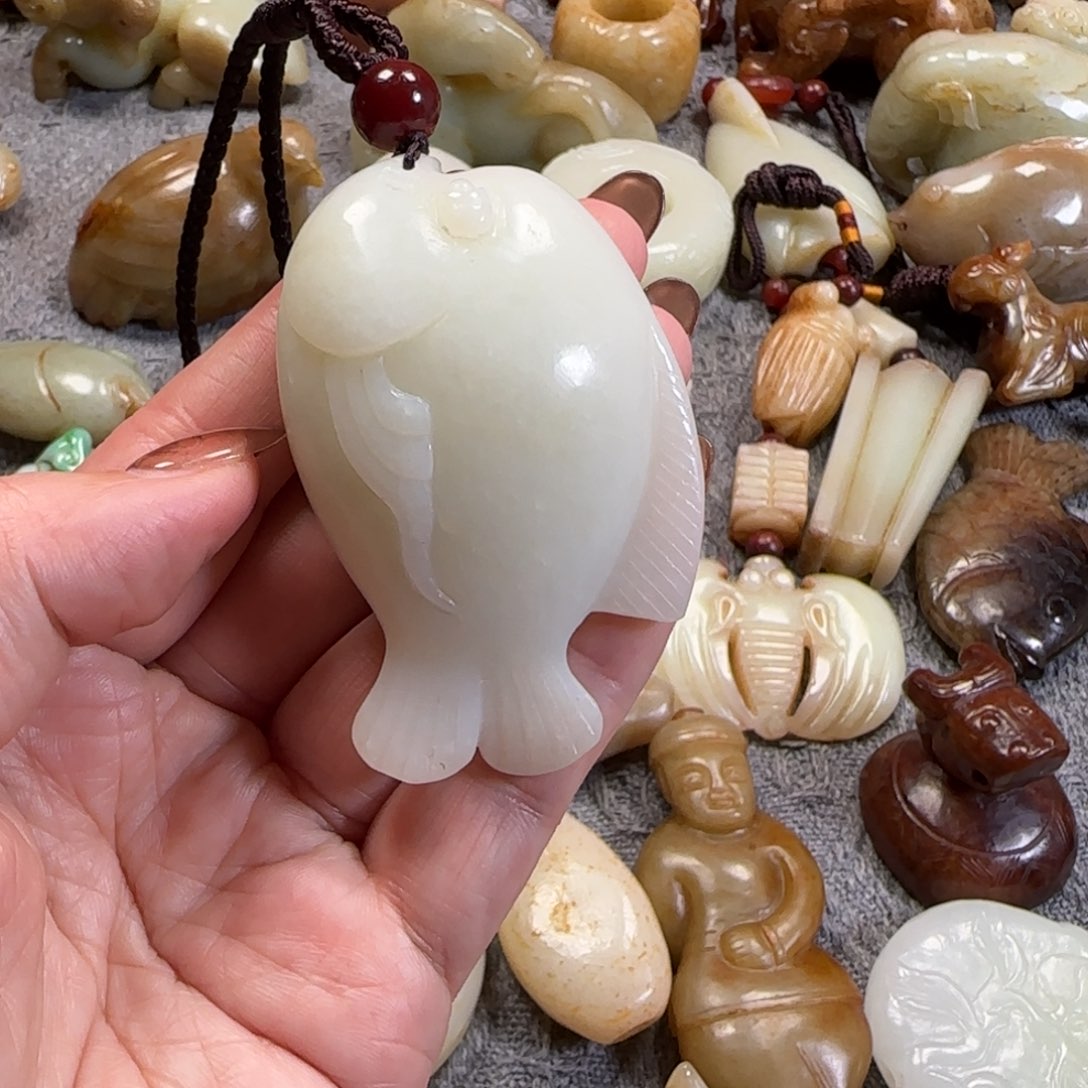 和田玉挂件未镶嵌唐**兄