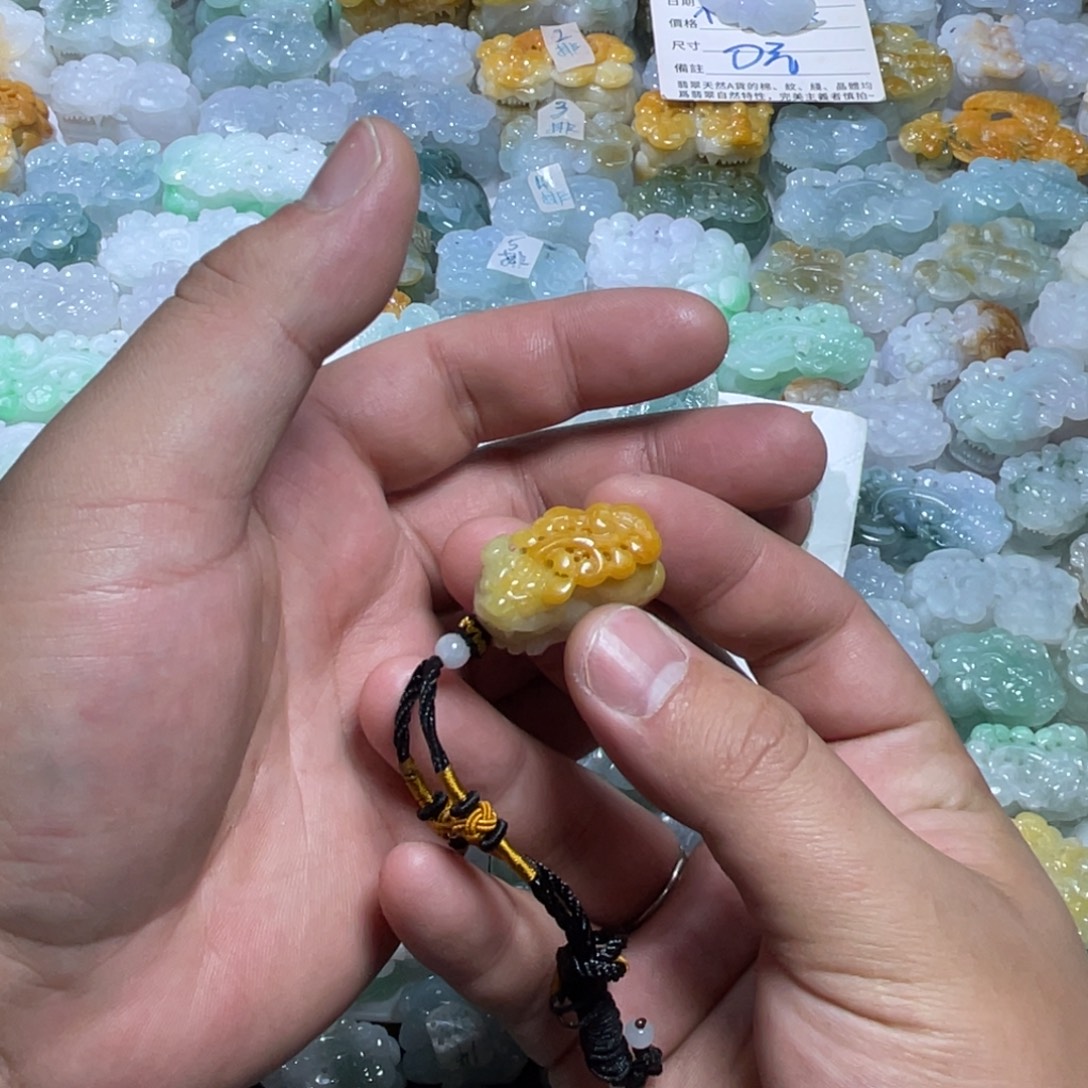 翡翠未镶嵌颈饰天然