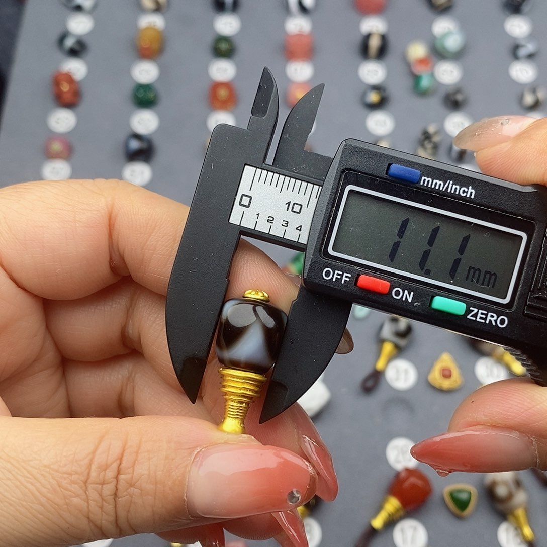 玛瑙/玉髓饰品合金