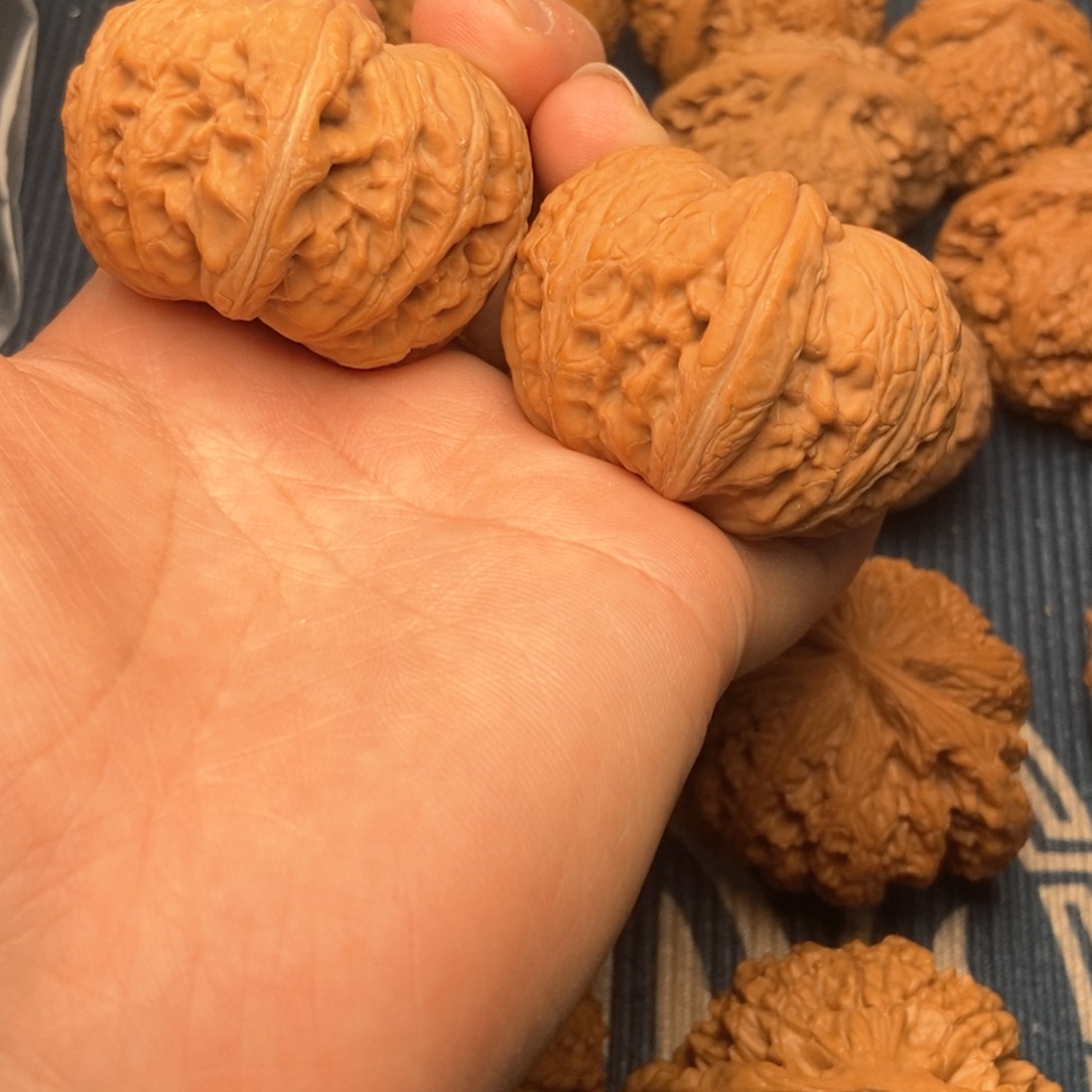 文玩核桃吊坠明44.5元宝