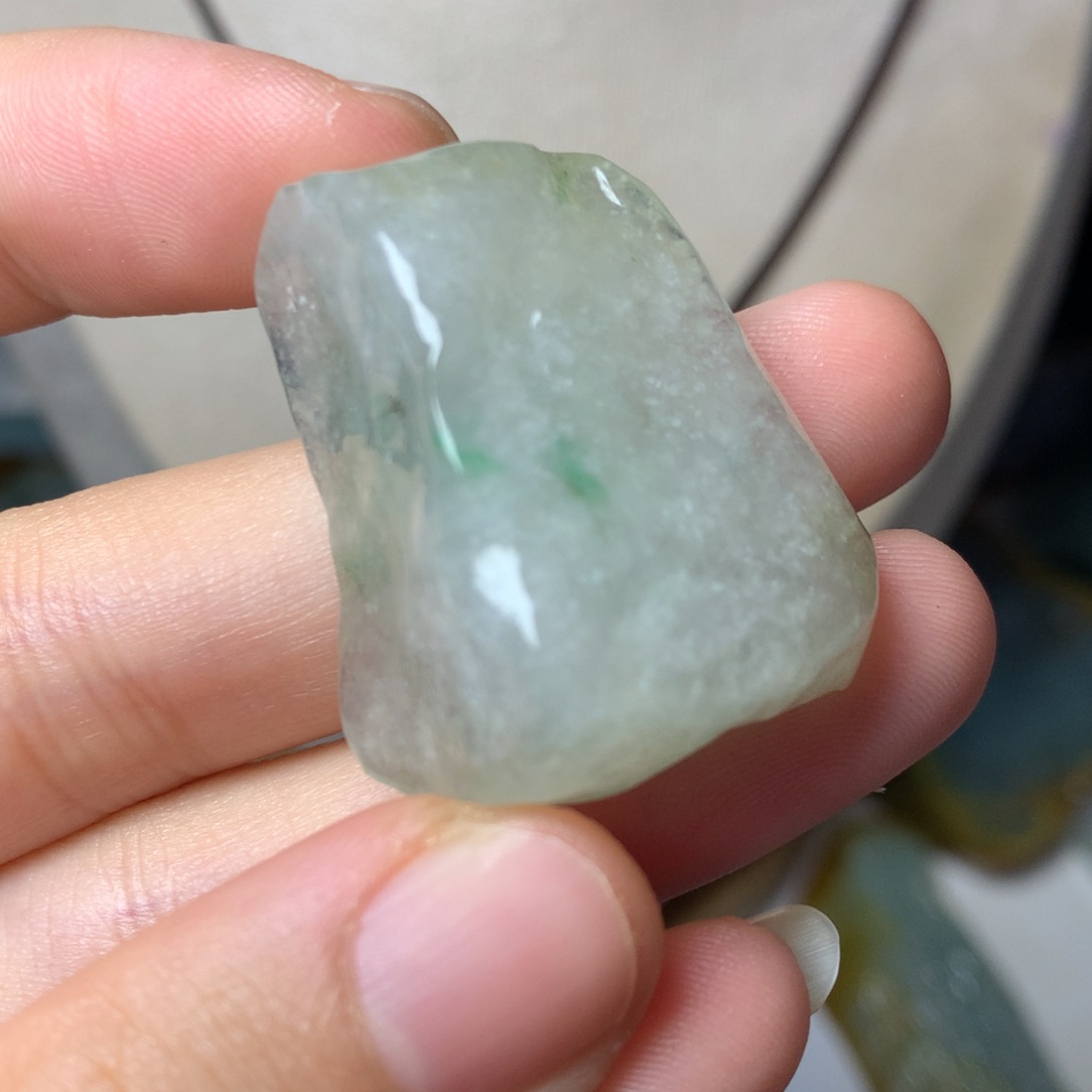 翡翠颈饰未镶嵌吊坠