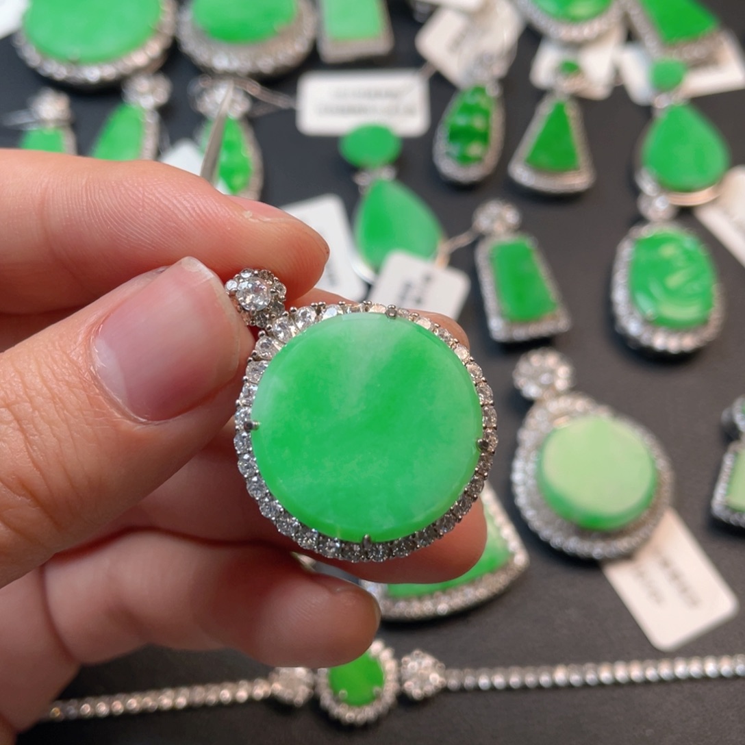 翡翠吊坠(不含链)银S925镶嵌