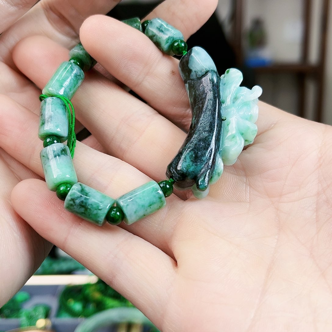 翡翠手链未镶嵌手链