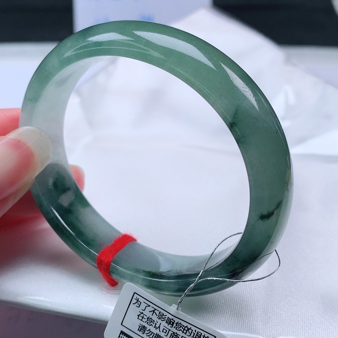 翡翠手镯未镶嵌53贵妃