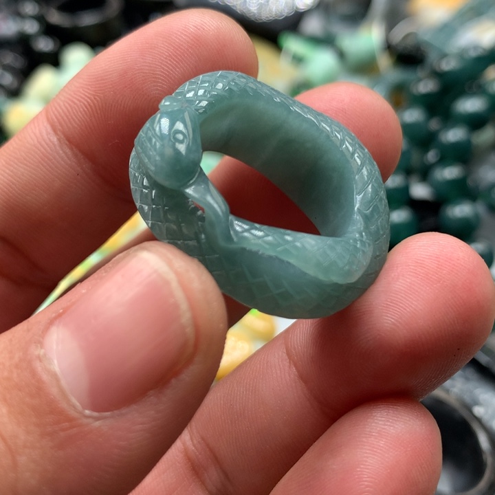 翡翠颈饰未镶嵌保真天然A货翡翠