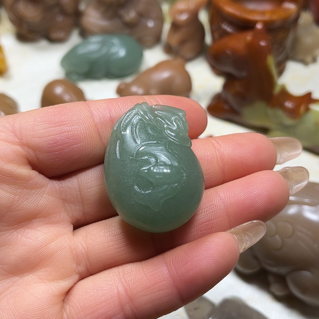 白玉菩提吊坠白玉菩提吊坠