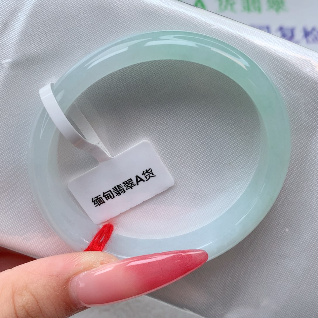 翡翠手镯未镶嵌贵妃54