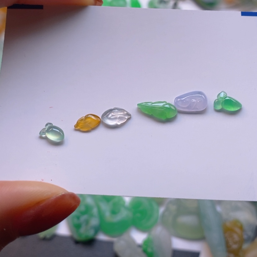 【闪购商品】定制翡翠未镶嵌手链