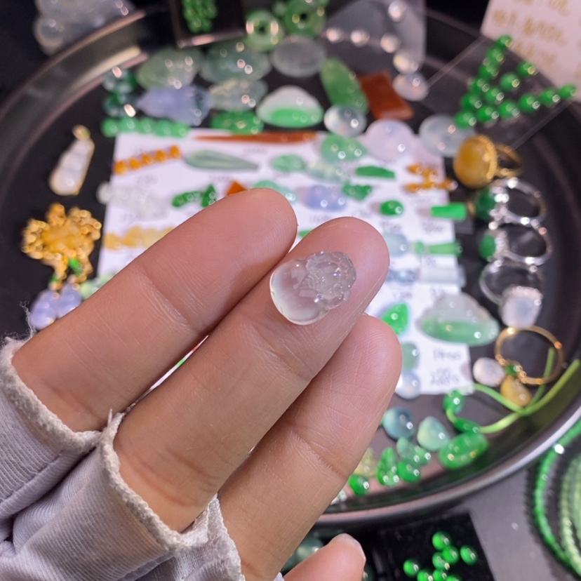 【闪购商品】翡翠挂件未镶嵌貔貅