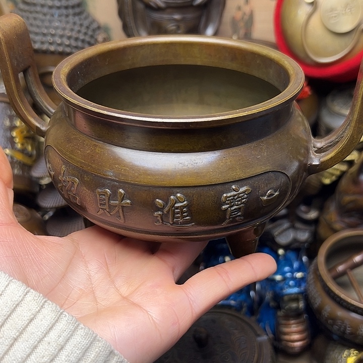 铜器摆件老王直播间