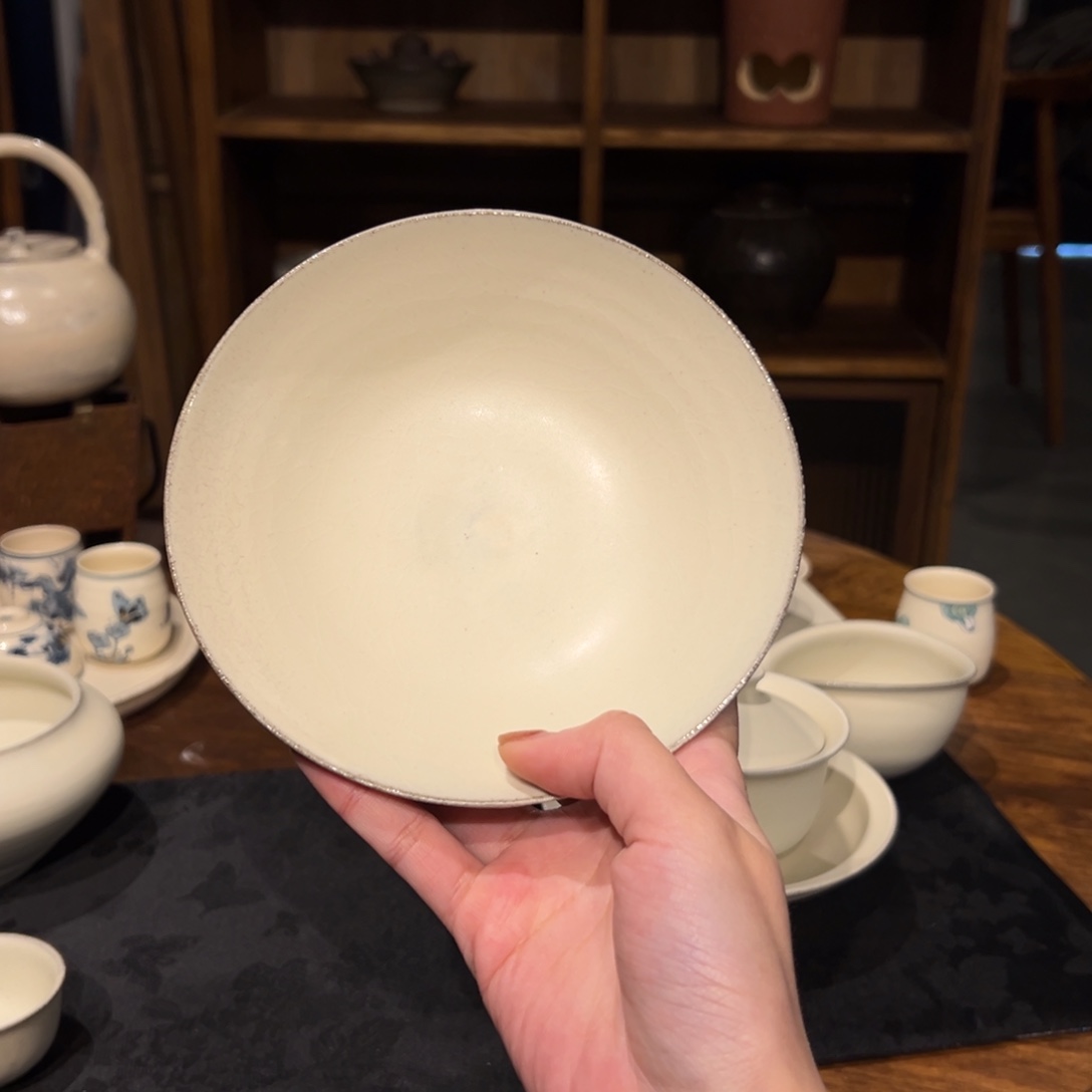 杯陶瓷。     陶瓷。       