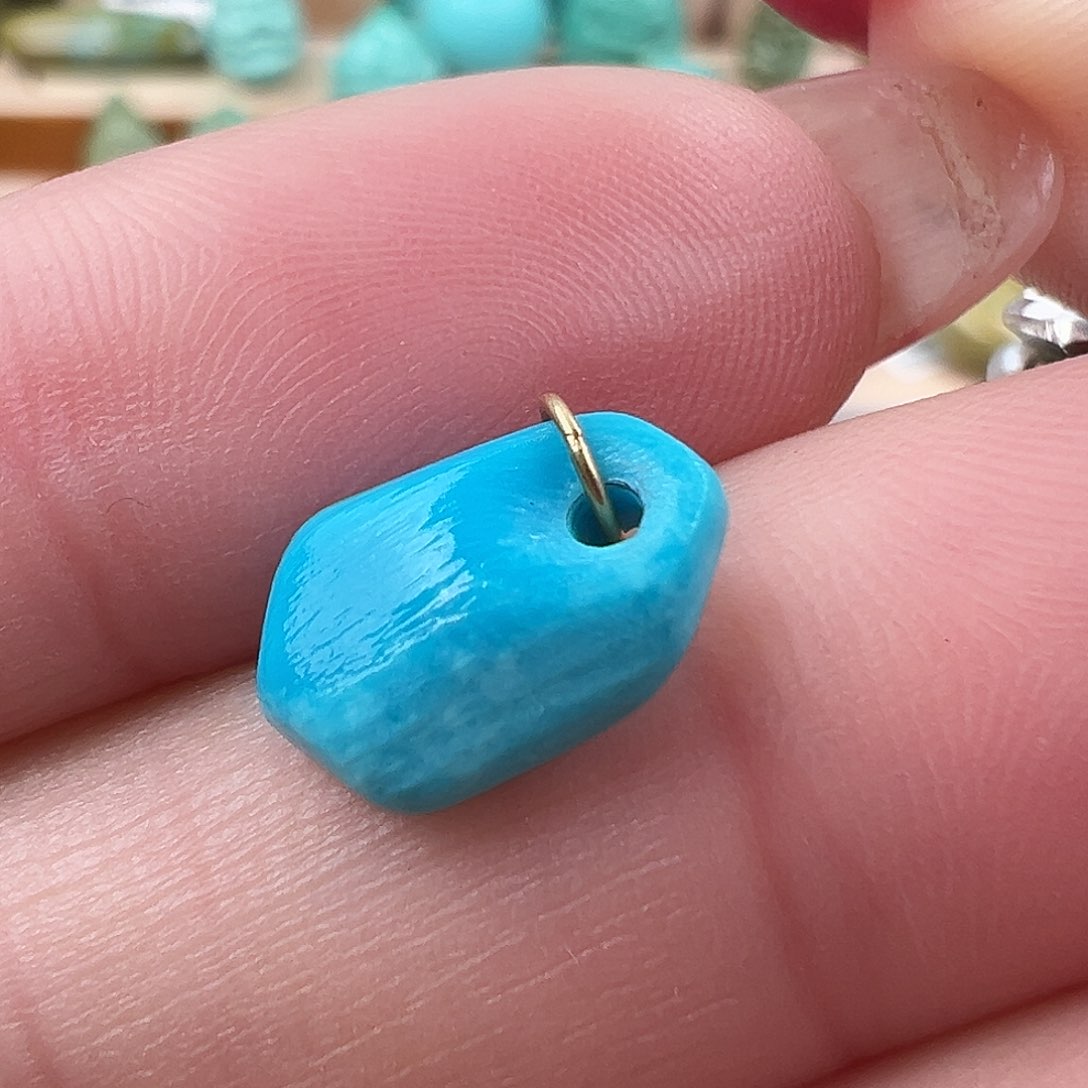 绿松石配饰未镶嵌