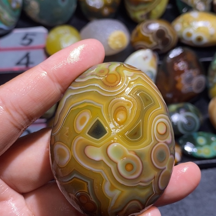 玛瑙/玉髓未镶嵌珠宝奇石175