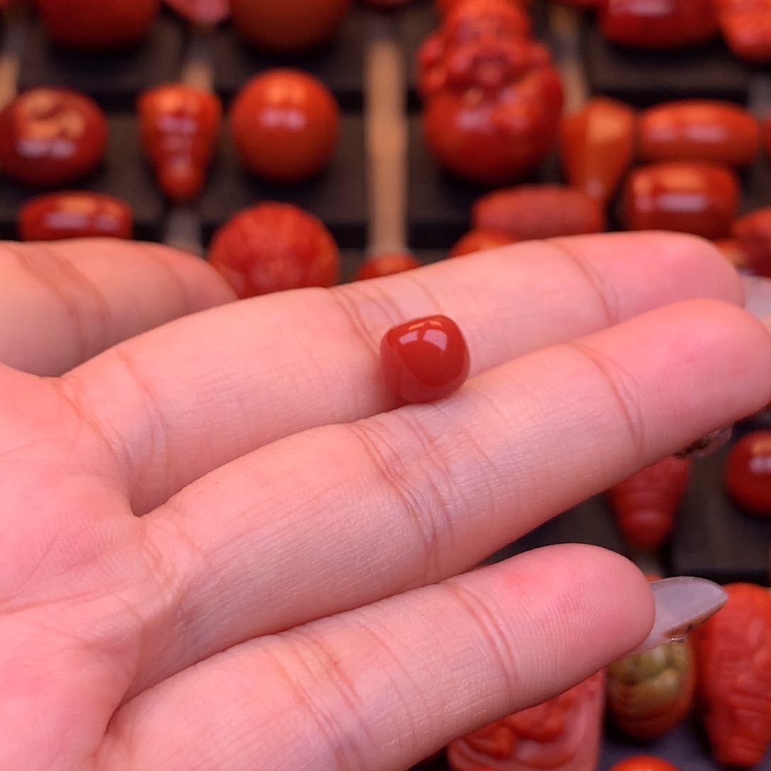 用***6南红玛瑙未镶嵌川料原矿老型单珠8mm