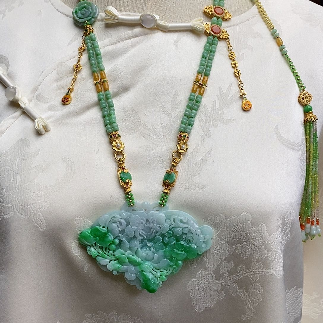 翡翠颈饰未镶嵌天然