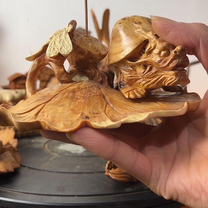 香榧木崖柏香插龙龟工艺品