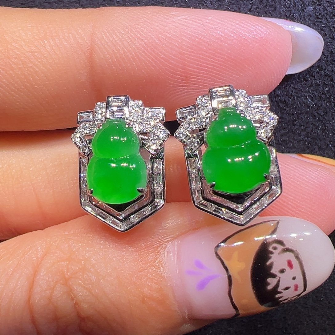 翡翠18K金镶嵌耳饰葫芦