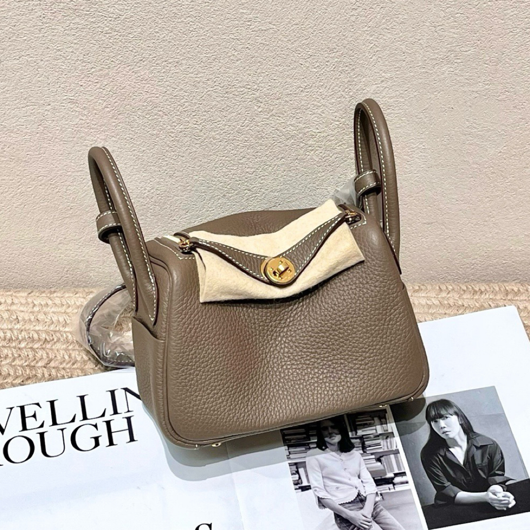 99新 Hermes/爱马仕 大象灰金扣 Mini Lindy B刻斜挎包