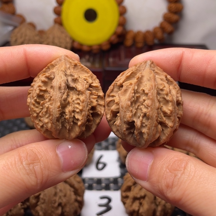 吊坠文玩核桃秦岭核桃