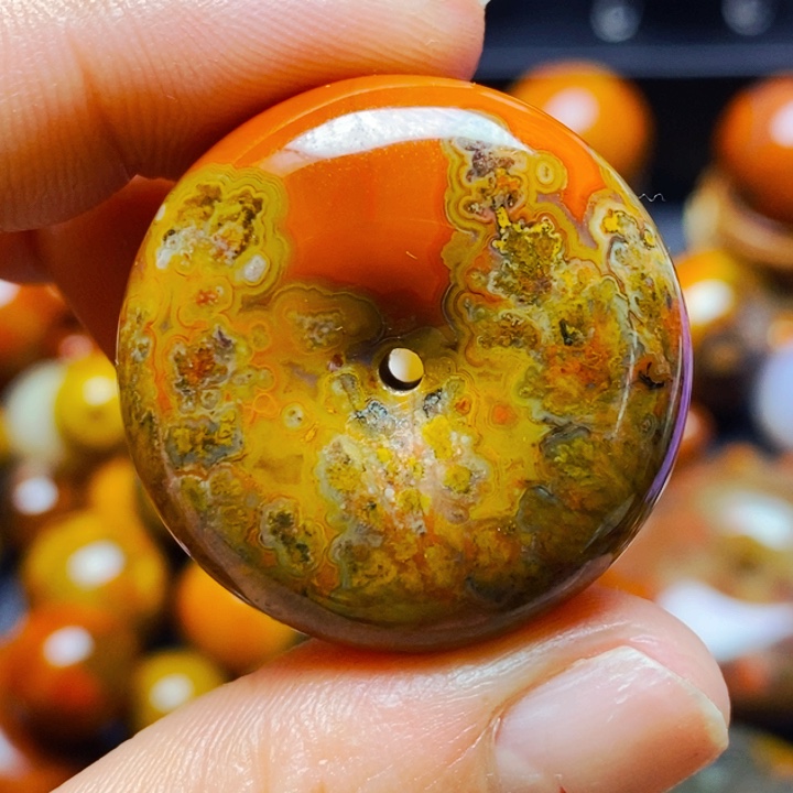 玛瑙/玉髓颈饰未镶嵌