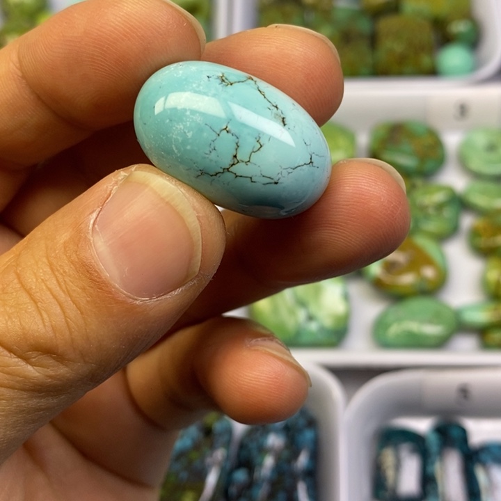 绿松石未镶嵌珠宝奇石