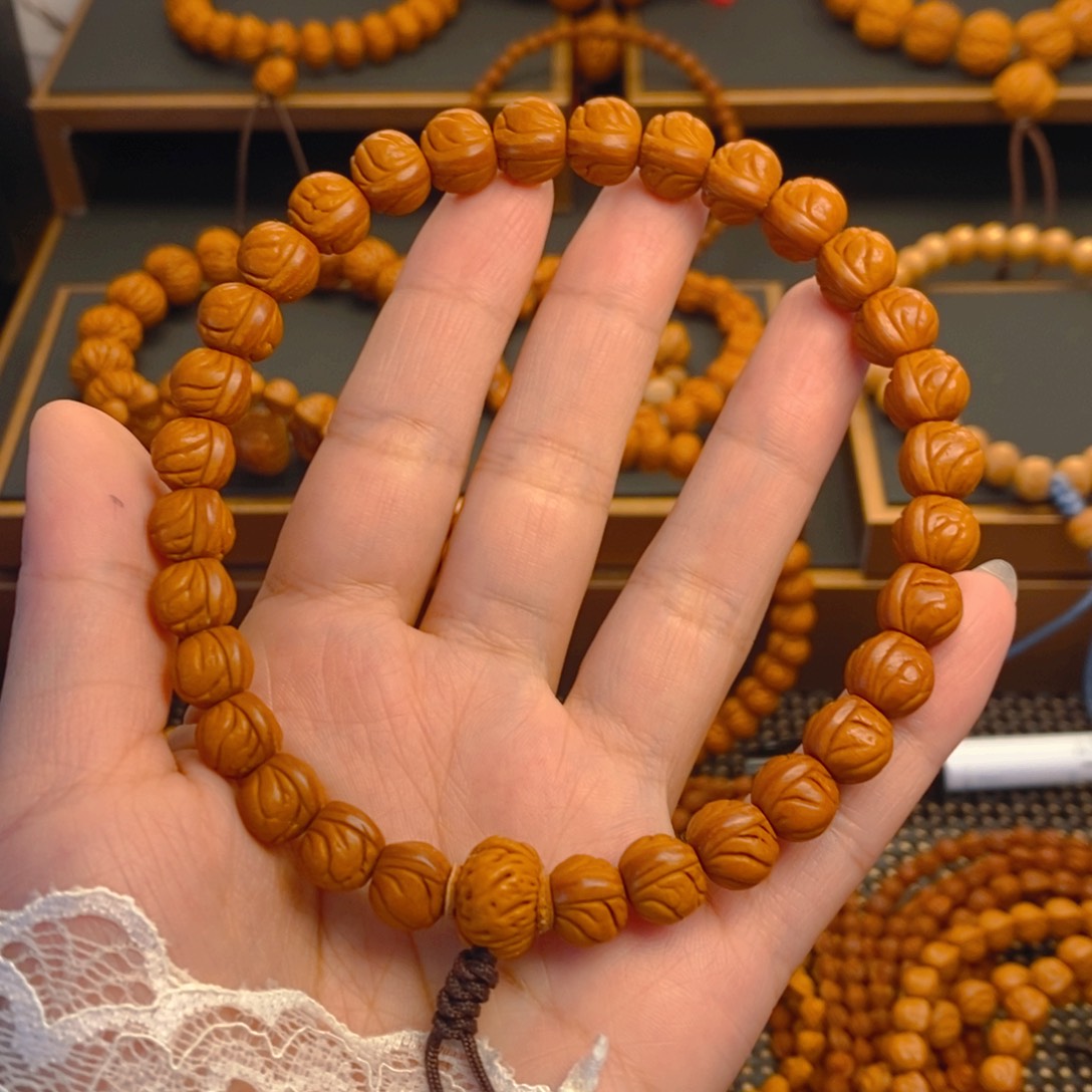 阿****吊坠桃核秦岭森林10