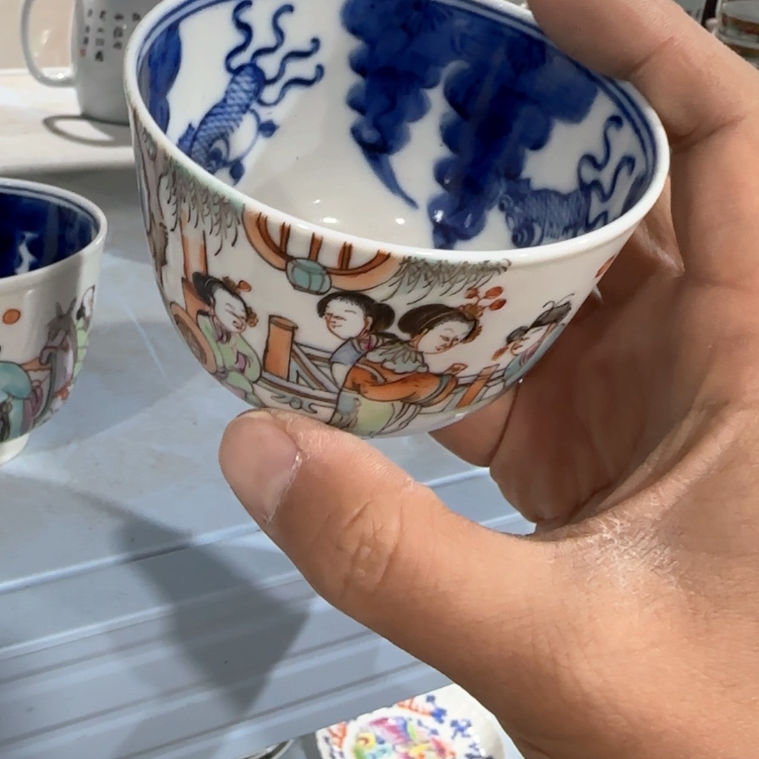 瓷片瓷器是在古阿撸铁之后发现自己