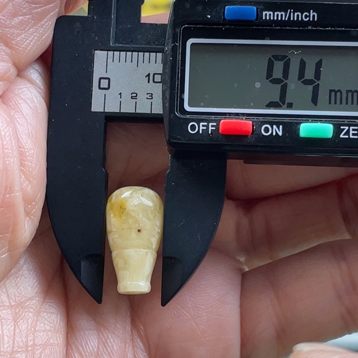 【闪购商品】琥珀裸石未镶嵌1号