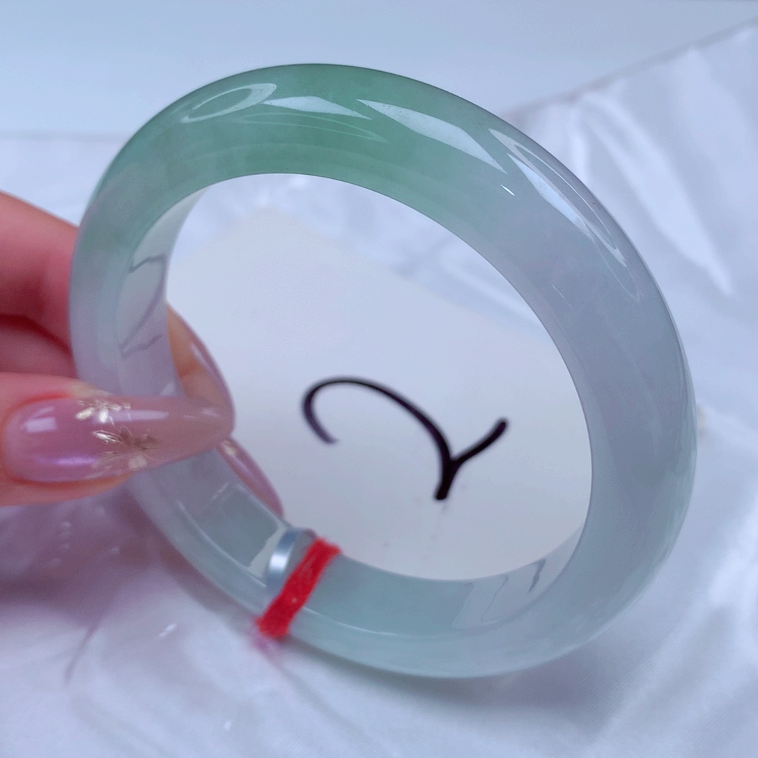 翡翠手镯未镶嵌翡翠56