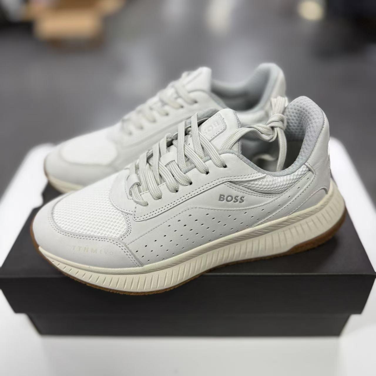 HugoBoss/雨果博斯XL 8月2号 男士高档皮革商务休闲系带运动鞋