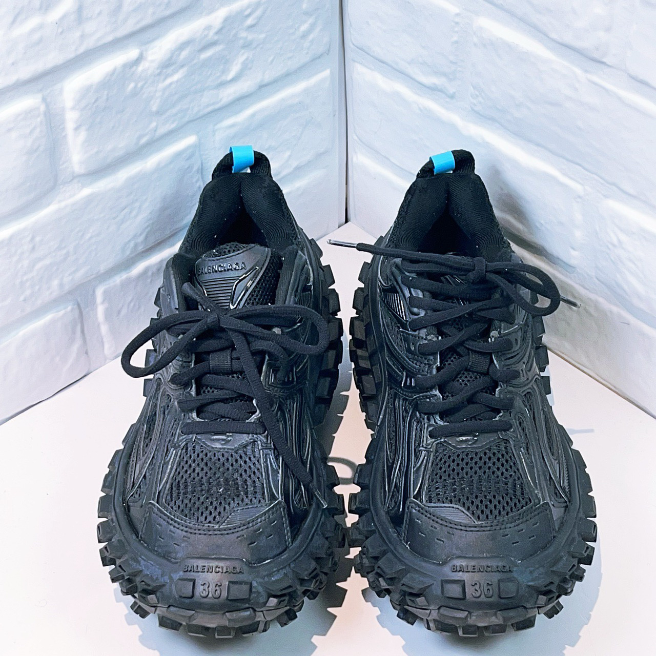 99新 Balenciaga/巴黎世家 黑色轮胎鞋 欧码2码36码