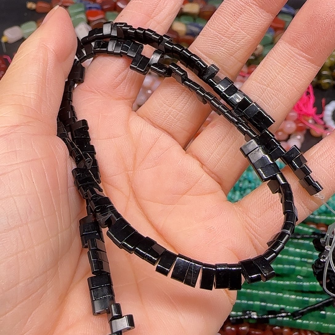 玛瑙/玉髓合金珠宝半成品黑玛瑙双孔5mm一条