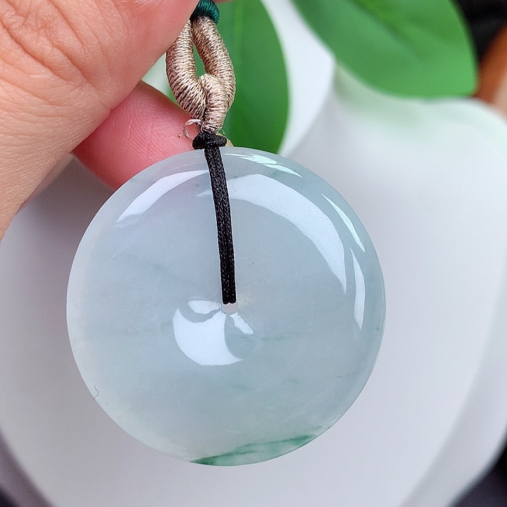 颈饰未镶嵌翡翠平安扣 35.7x5.8mm