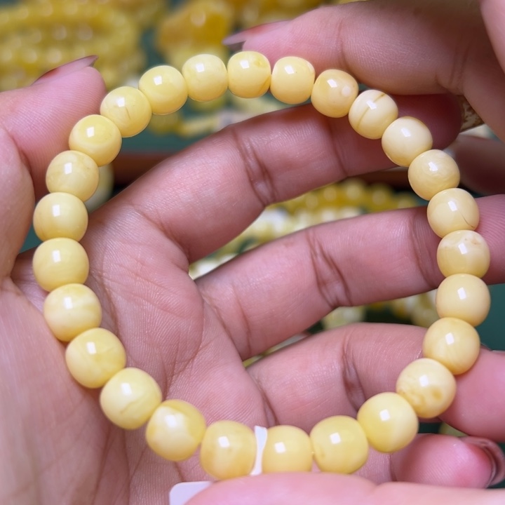 蜜蜡未镶嵌珠宝奇石